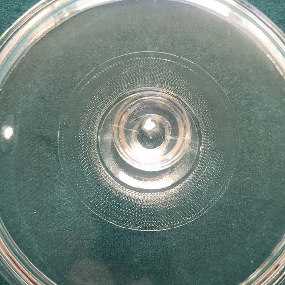 PYREX CLEAR GLASS ROUND LIDS
2-#407 1-406 SET OF 3 - Picture 3 of 12